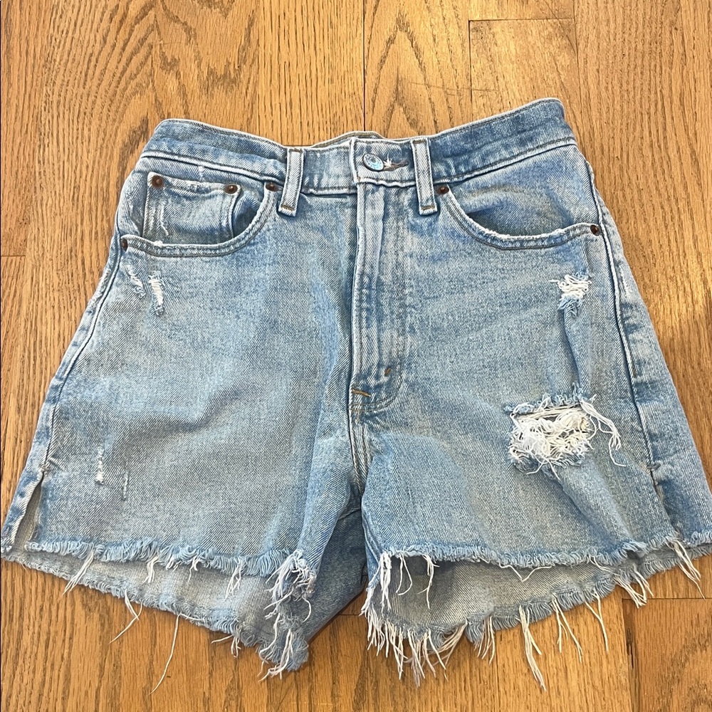 Abercrombie & Fitch High Rise Mom Short Denim Shorts